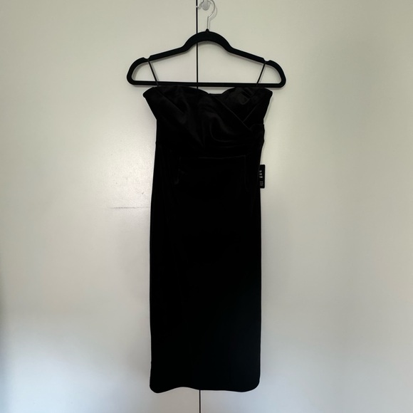 NWT Express Velvet Sweetheart Neckline Strapless Midi Sheath Dress - Picture 2 of 5